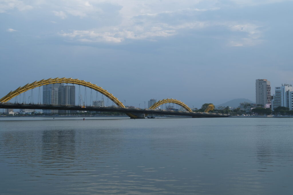 Vietnam-snake-bridge